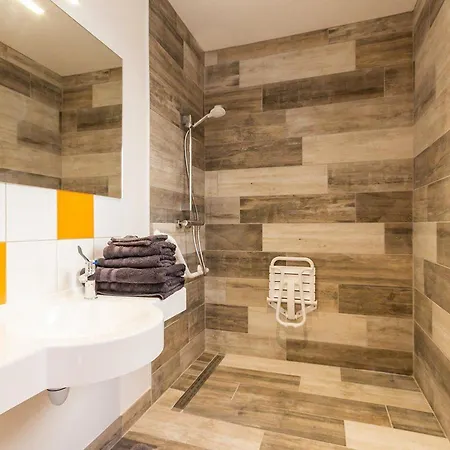 Grande Maison En Bois Avec Parc, Terrasse, Jeux Et Equipements Modernes Entre Nantes Et Pornic - Fr-1-306-1051 Dom wakacyjny *