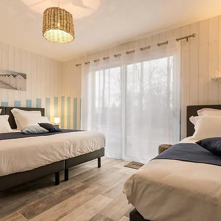 Grande Maison En Bois Avec Parc, Terrasse, Jeux Et Equipements Modernes Entre Nantes Et Pornic - Fr-1-306-1051