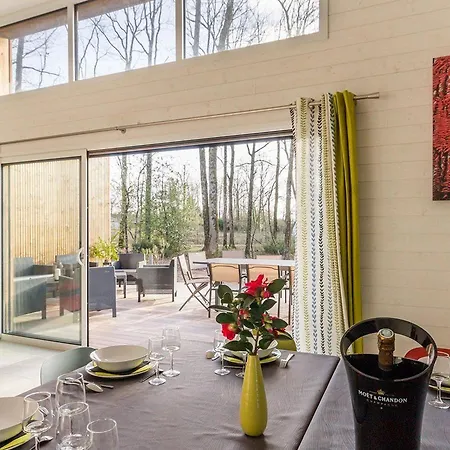 Grande Maison En Bois Avec Parc, Terrasse, Jeux Et Equipements Modernes Entre Nantes Et Pornic - Fr-1-306-1051 Port-Saint-Père