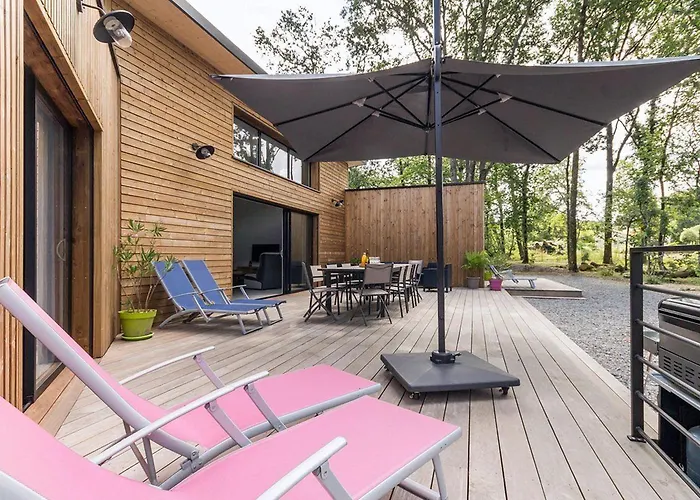 Дом отдыха Grande Maison En Bois Avec Parc, Terrasse, Jeux Et Equipements Modernes Entre Nantes Et Pornic - Fr-1-306-1051 Порт-Сен-Пьер